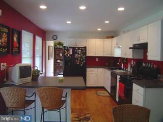 925 Thornton Road Horsham, PA 19044 - Photo 3 of 6 Gallery Image 3