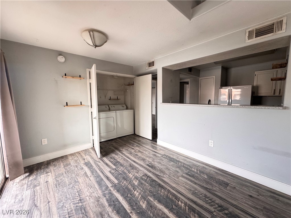 555 East Silverado Ranch Boulevard, Unit 2085 Las Vegas, NV 89183 - Photo 2 of 26