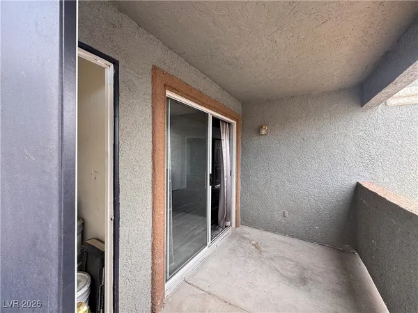 $1,400 | 555 East Silverado Ranch Boulevard, Unit 2085, Las Vegas, NV 89183