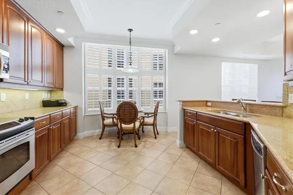 $689,000 | 6360 Water Crest Way, Unit 201, Lakewood Ranch, FL 34202