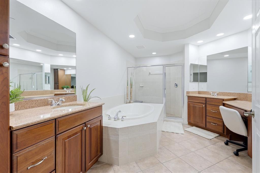 6360 Water Crest Way, Unit 201 Lakewood Ranch, FL 34202 - Photo 21 of 64