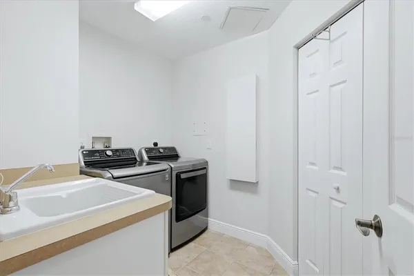 $689,000 | 6360 Water Crest Way, Unit 201, Lakewood Ranch, FL 34202