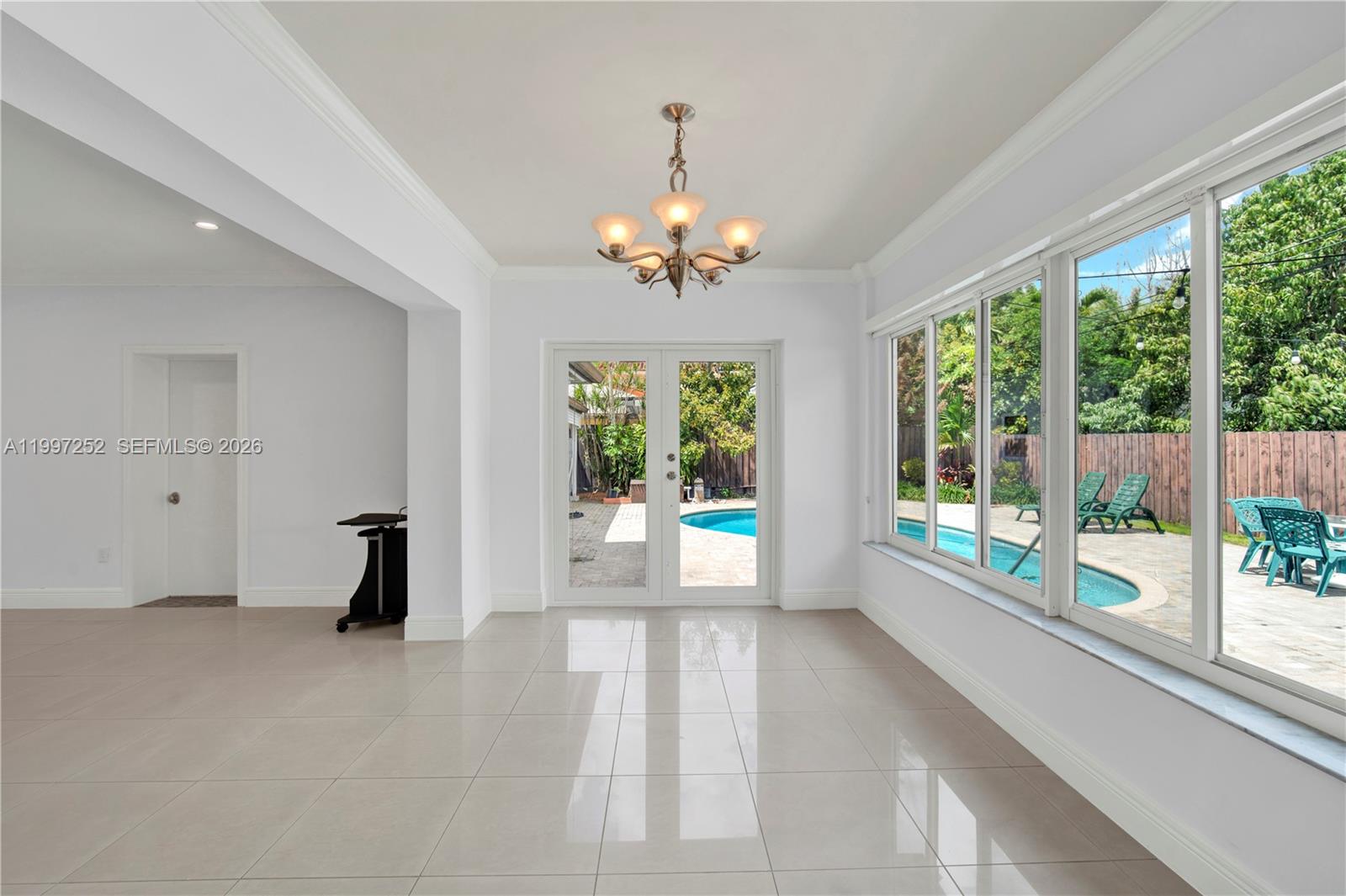 5901 Southwest 45th Street Miami, FL 33155 - Photo 11 of 21