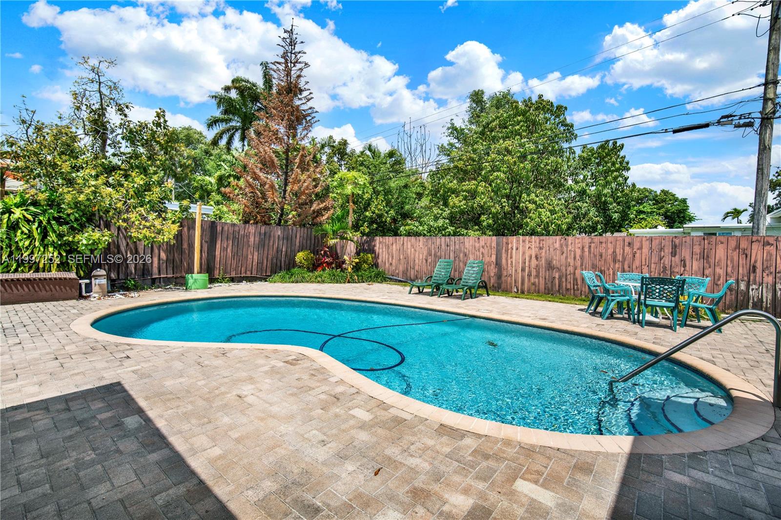 5901 Southwest 45th Street Miami, FL 33155 - Photo 18 of 21