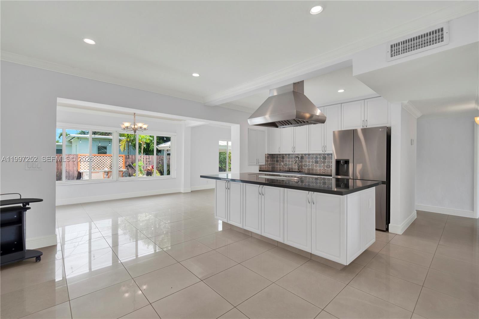 5901 Southwest 45th Street Miami, FL 33155 - Photo 5 of 21