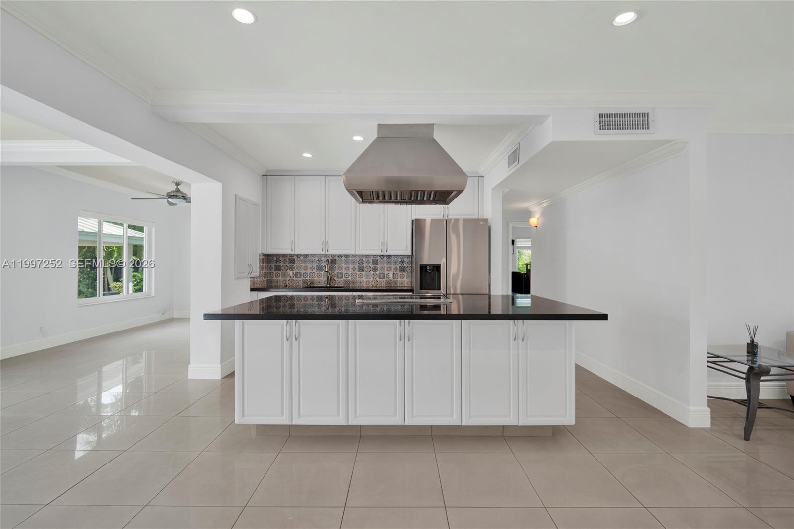 5901 Southwest 45th Street Miami, FL 33155 - Photo 6 of 21