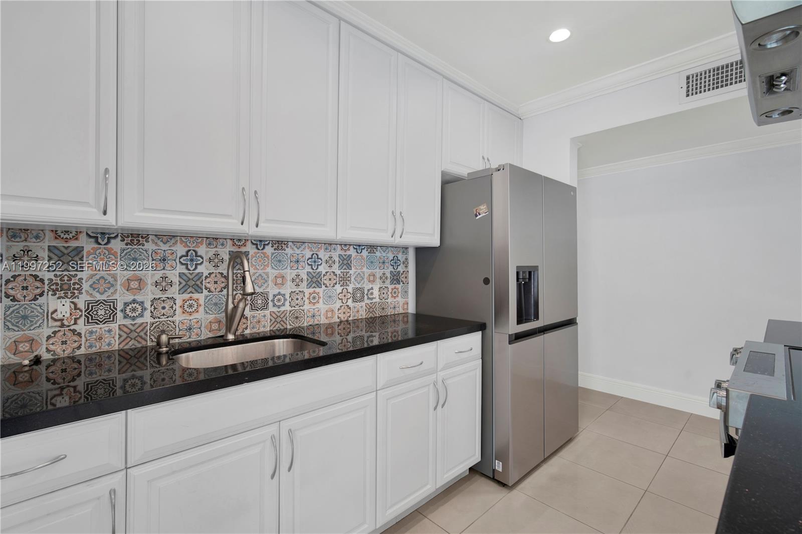 5901 Southwest 45th Street Miami, FL 33155 - Photo 8 of 21