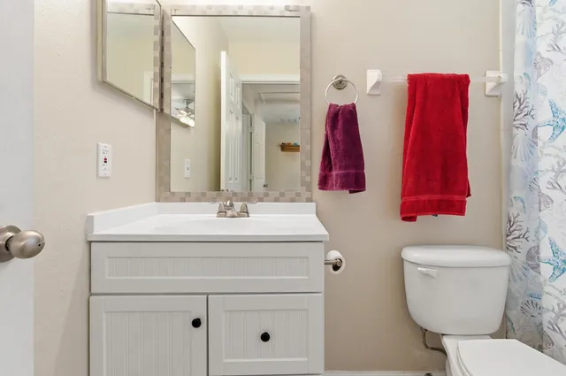 $174,900 | 741 White Drive, Unit 32, Tallahassee, FL 32304