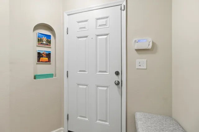 $174,900 | 741 White Drive, Unit 32, Tallahassee, FL 32304