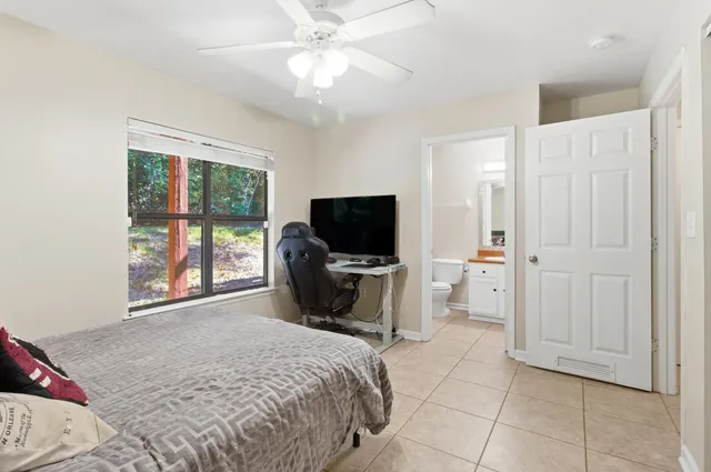 $174,900 | 741 White Drive, Unit 32, Tallahassee, FL 32304