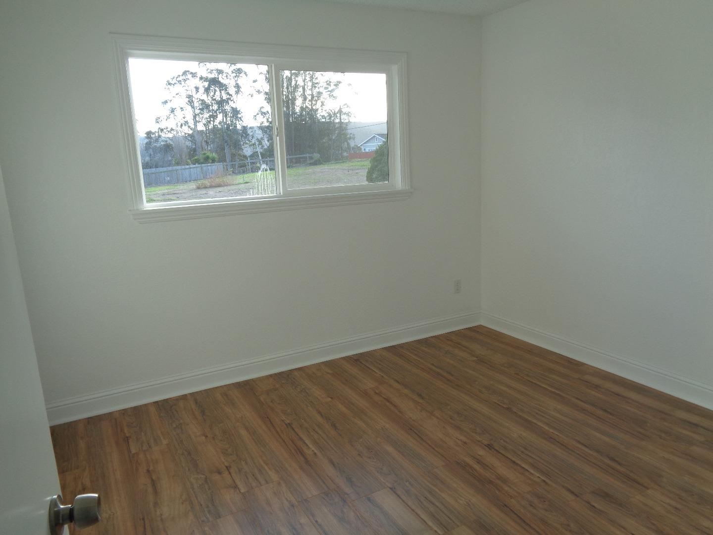 26 Miller Road Watsonville, CA 95076 - Photo 9 of 10 an empty room with a window