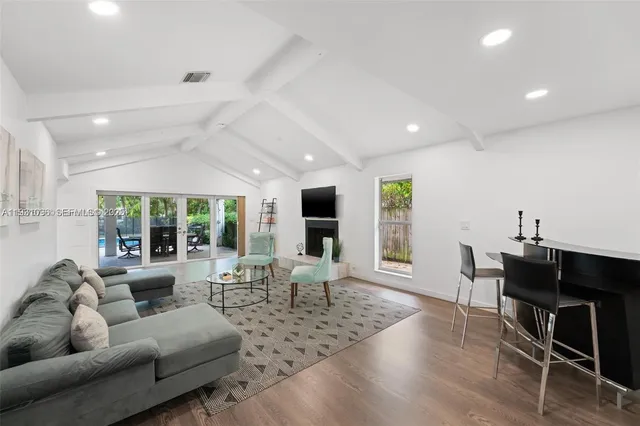 $2,975,000 | 413 Holiday Drive, Hallandale Beach, FL 33009