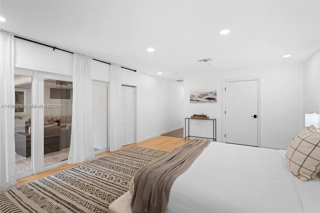 $2,975,000 | 413 Holiday Drive, Hallandale Beach, FL 33009