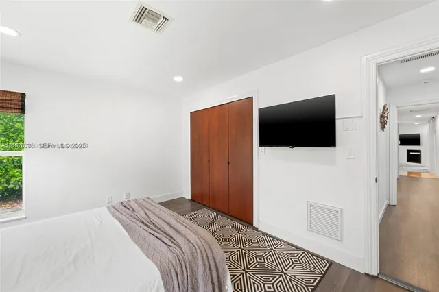 $2,975,000 | 413 Holiday Drive, Hallandale Beach, FL 33009