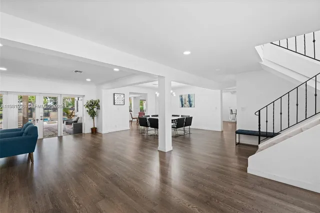 $2,975,000 | 413 Holiday Drive, Hallandale Beach, FL 33009