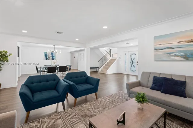 $2,975,000 | 413 Holiday Drive, Hallandale Beach, FL 33009