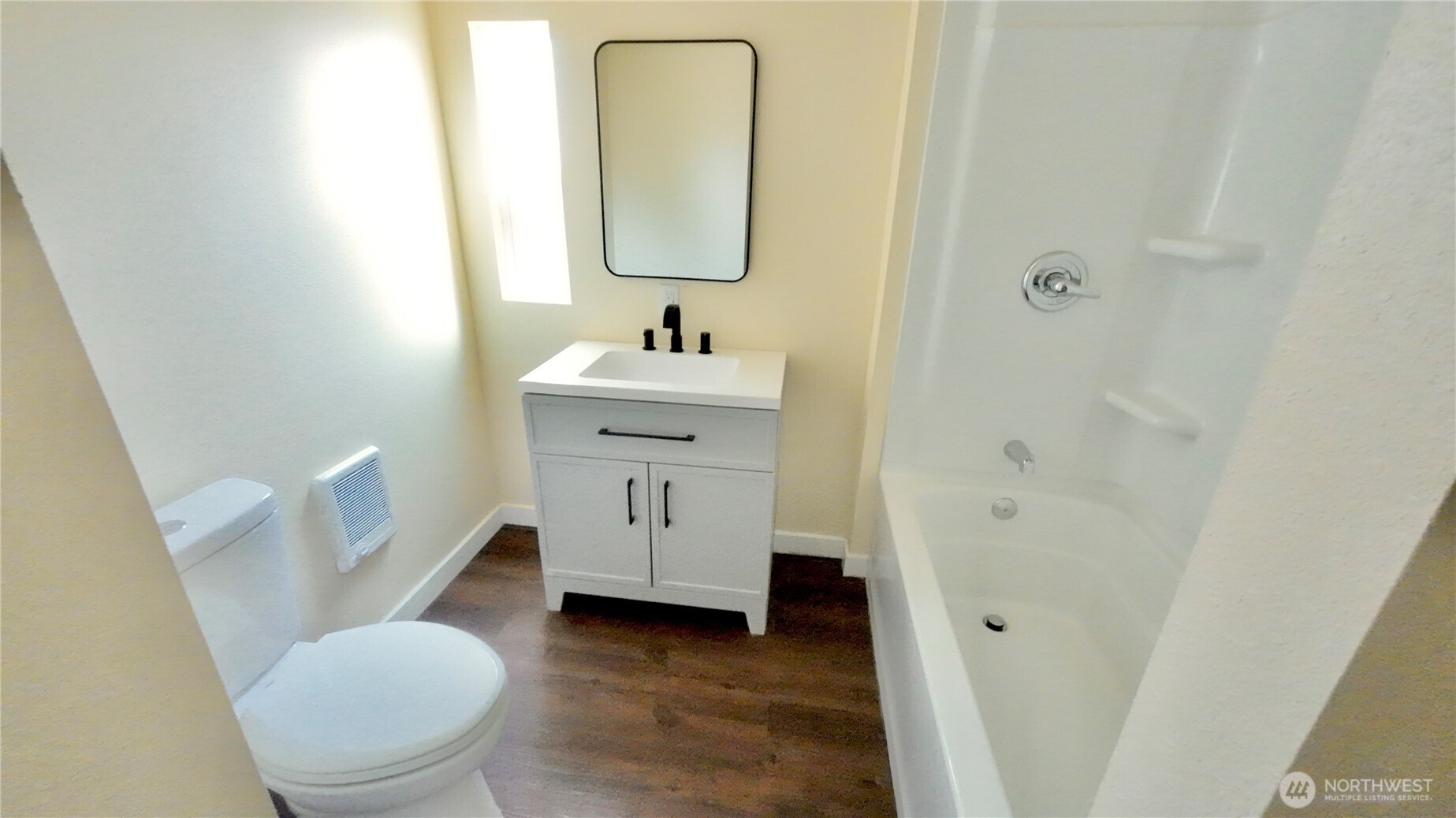 2392 Douglas Road, Unit 4 Ferndale, WA 98248 - Photo 9 of 16 Gallery Image 9