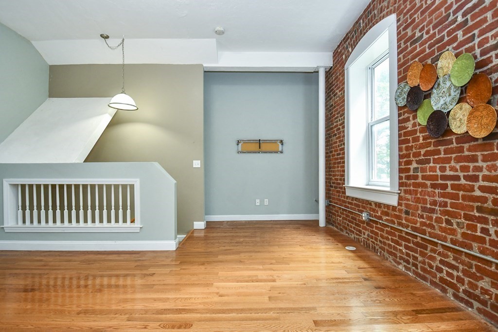 32 Providence Street, Unit 5 Worcester, MA 01604 - Photo 9 of 24 a view of an empty room
