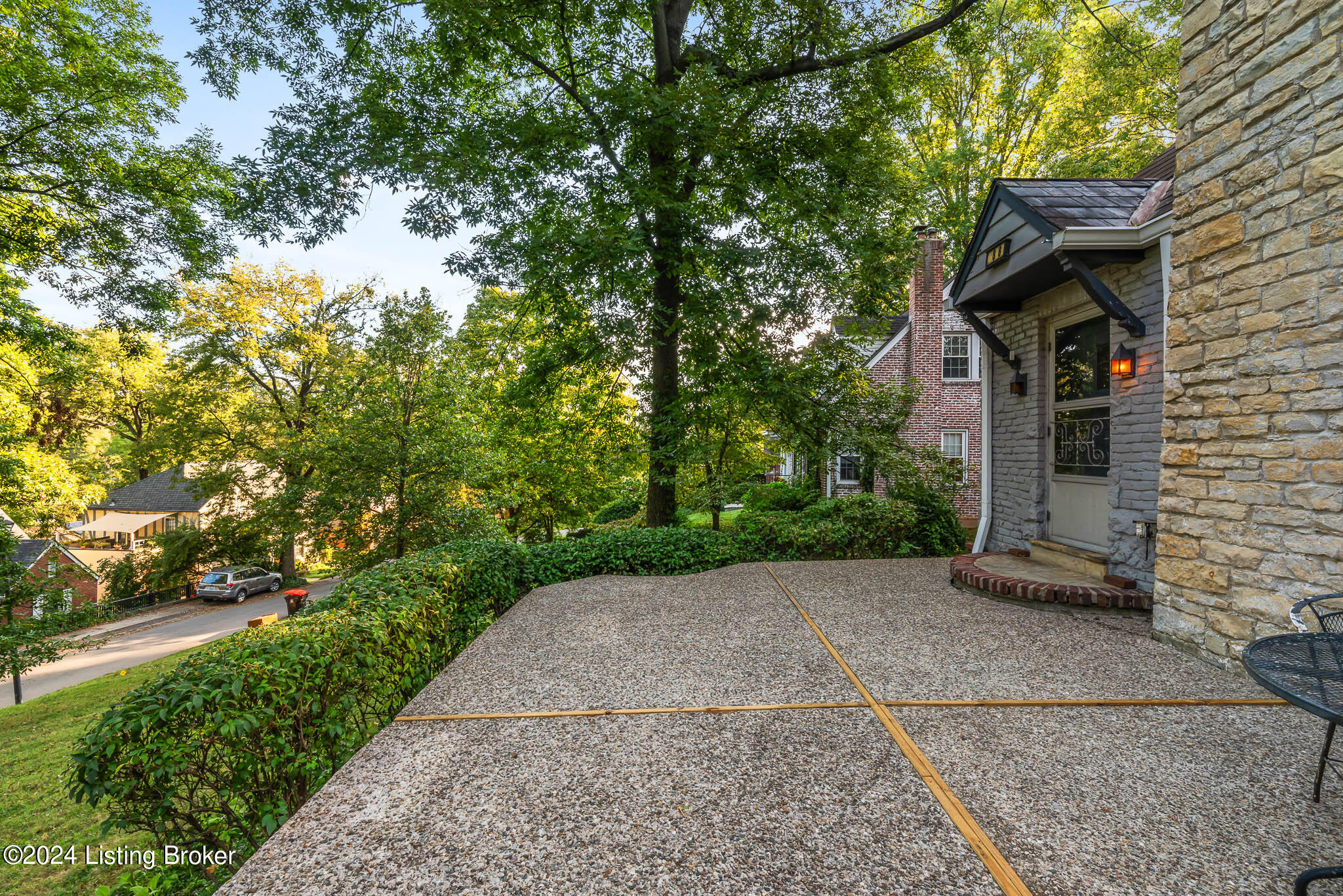 1818 Gresham Road Louisville, KY 40205 - Photo 5 of 43 1818 Gresham Rd-6