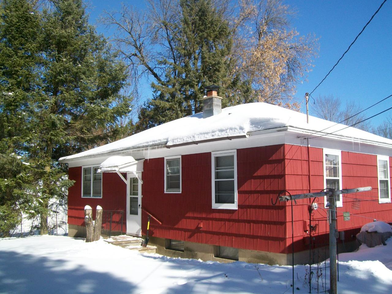 517 Hemlock Street Rhinelander, WI 54501 - Photo 2 of 18 Gallery Image 2