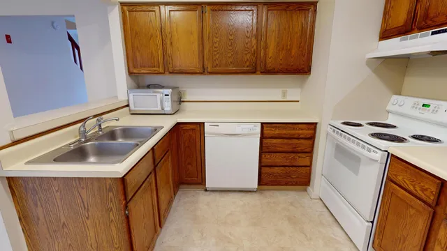 $179,000 | 128 Mayo Road, Unit K, Hampden, ME 04444