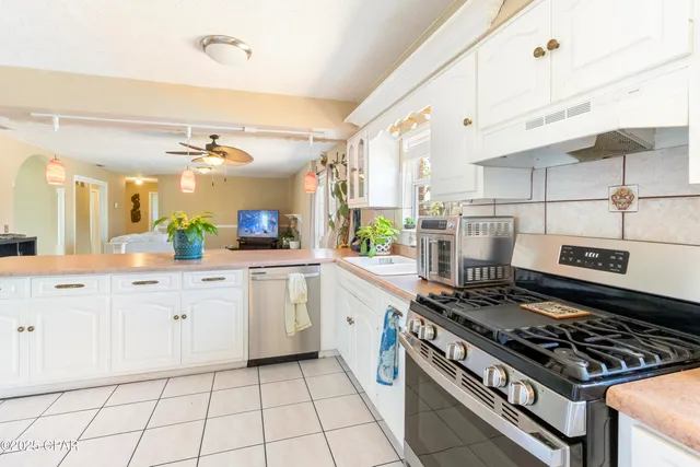 $299,900 | 6433 Hiwassee Street, Panama City, FL 32404