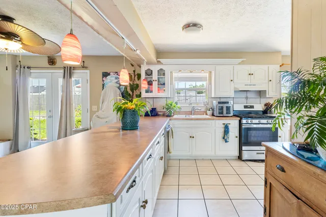 $299,900 | 6433 Hiwassee Street, Panama City, FL 32404