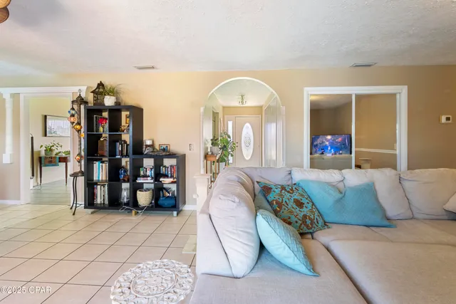 $299,900 | 6433 Hiwassee Street, Panama City, FL 32404