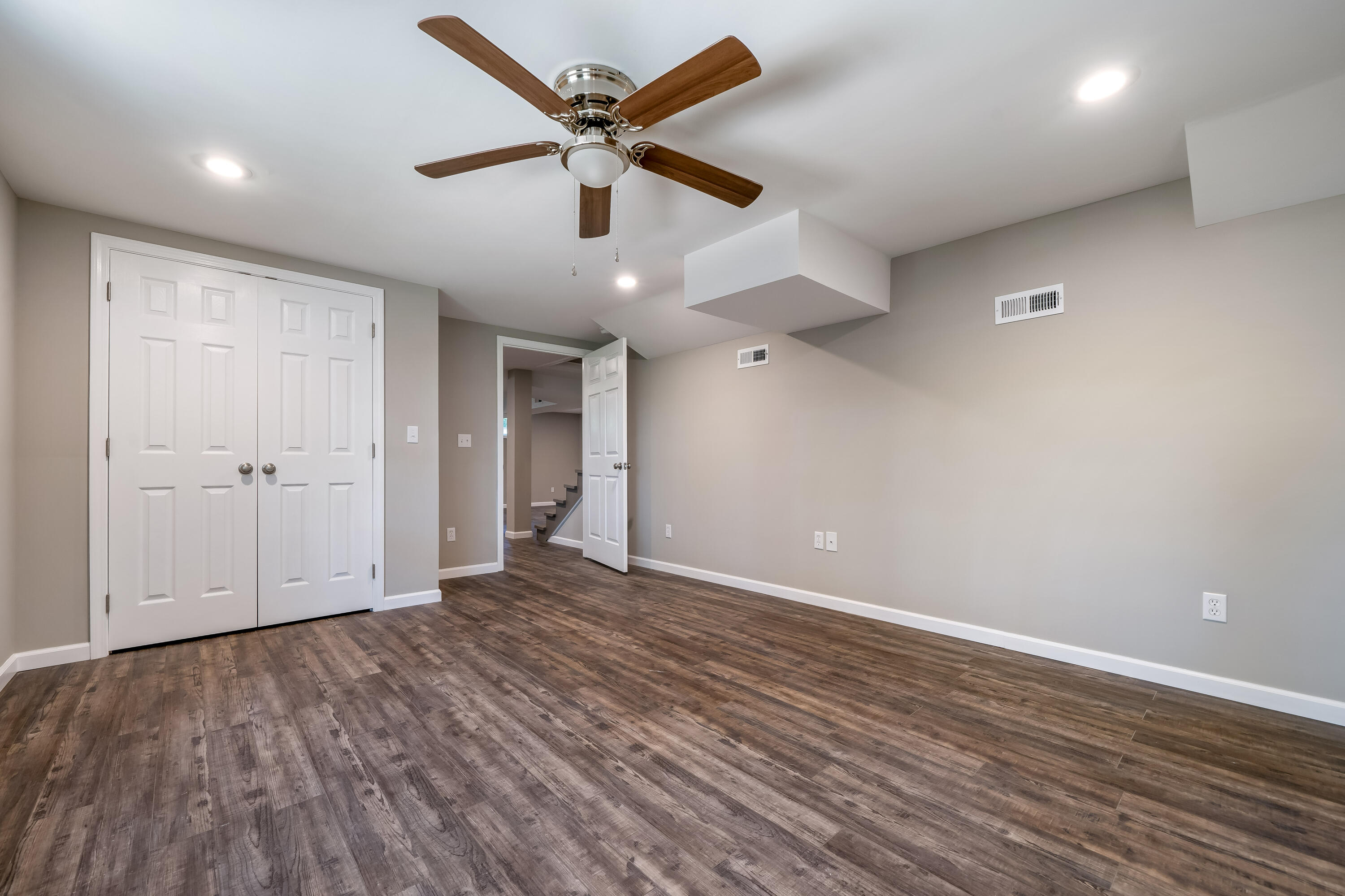404 Mockingbird Road Bristol, TN 37620 - Photo 26 of 37 404 Mockingbird Rd 44 of 46