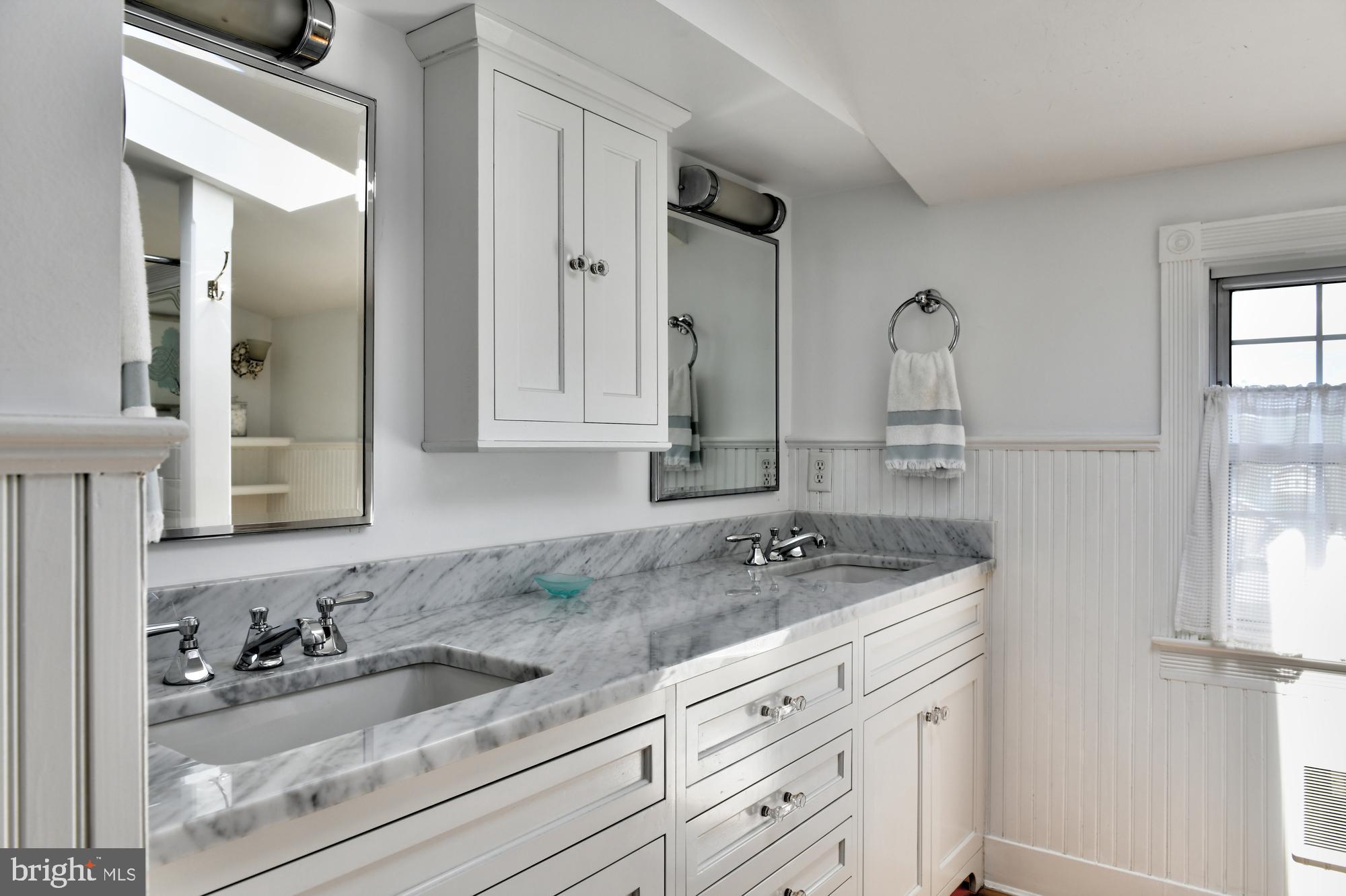 54 Ridge Avenue Edgewater, MD 21037 - Photo 26 of 44 Gorgeous Full Bathroom Upstairs
