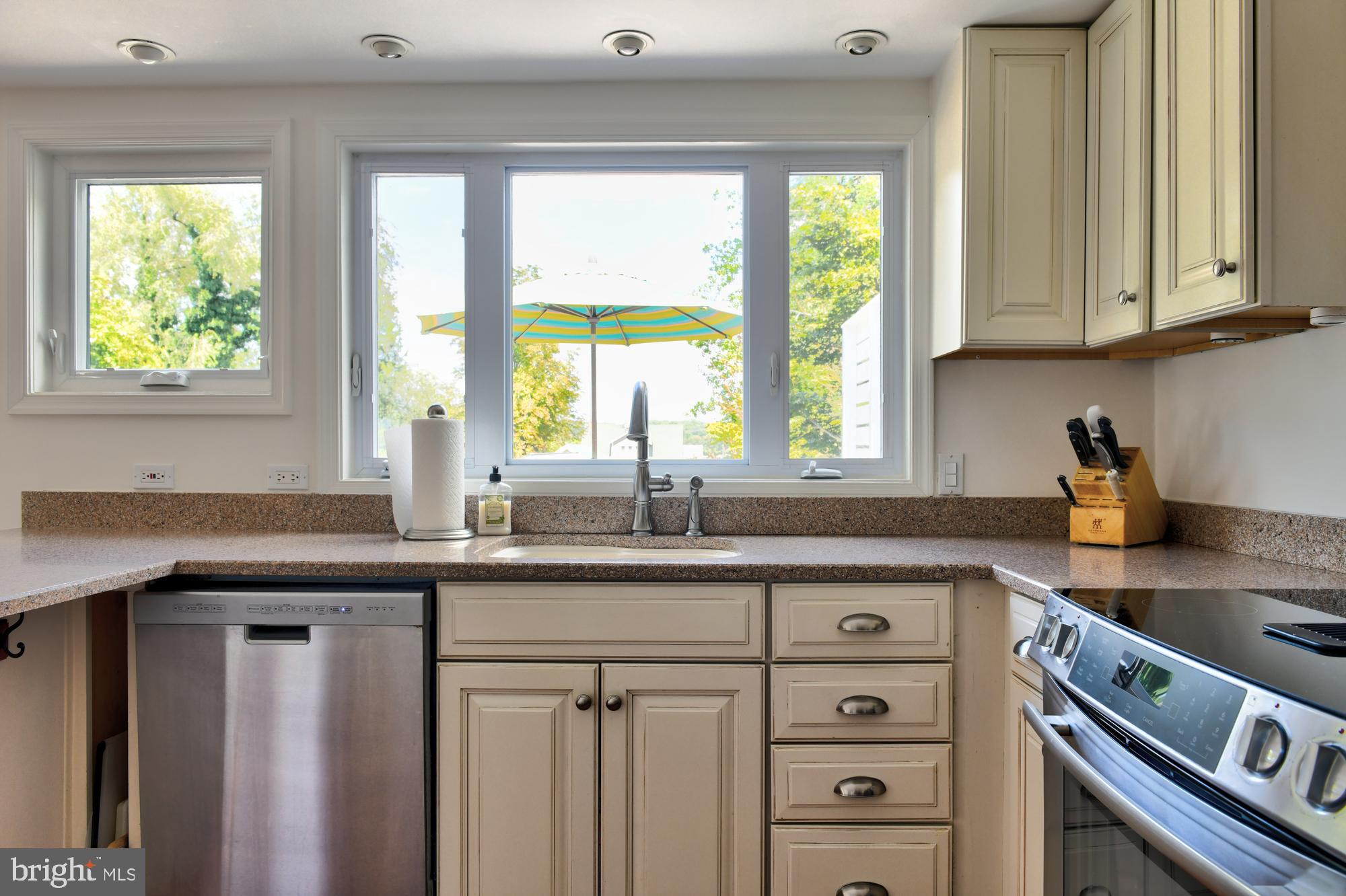 54 Ridge Avenue Edgewater, MD 21037 - Photo 7 of 44 Views from the Kitchen!
