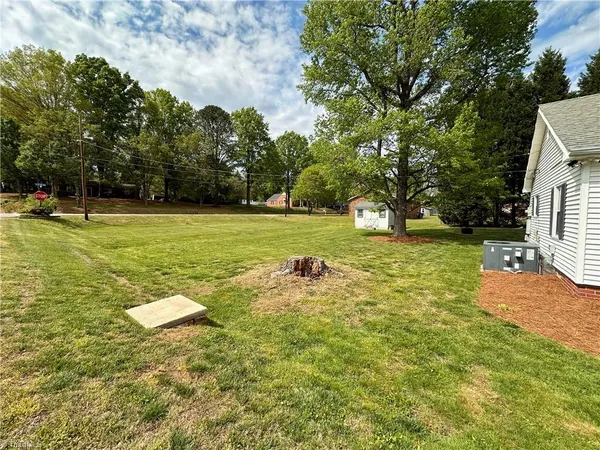 $130,000 | 313 West Monroe Street, Mayodan, NC 27027