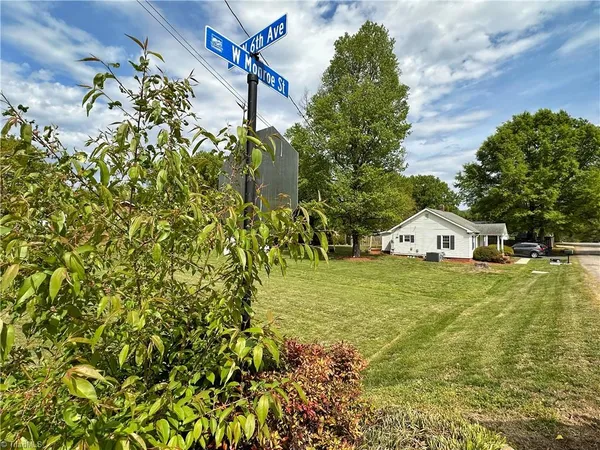 $130,000 | 313 West Monroe Street, Mayodan, NC 27027