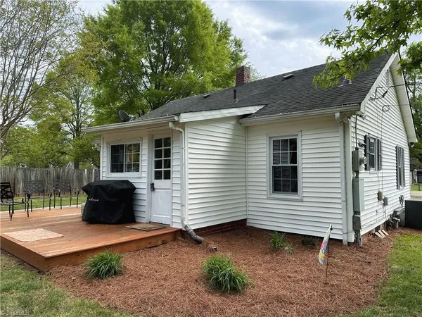 $130,000 | 313 West Monroe Street, Mayodan, NC 27027