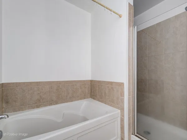 $2,800 | 8 West Monroe Street, Unit 1408, Chicago, IL 60603