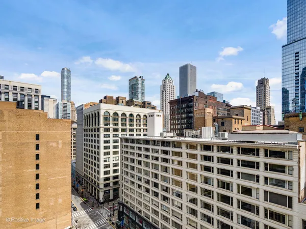 $2,800 | 8 West Monroe Street, Unit 1408, Chicago, IL 60603