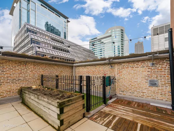 $2,800 | 8 West Monroe Street, Unit 1408, Chicago, IL 60603