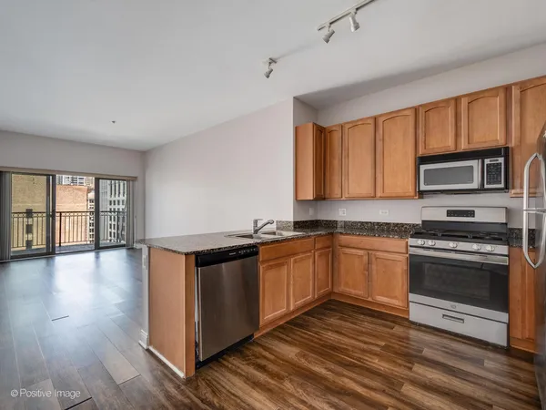 $2,800 | 8 West Monroe Street, Unit 1408, Chicago, IL 60603