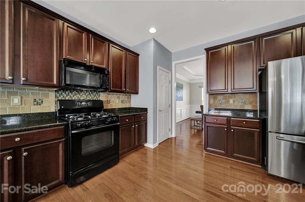 413 Chorus Road Fort Mill, SC 29715 - Photo 7 of 35 Gallery Image 7