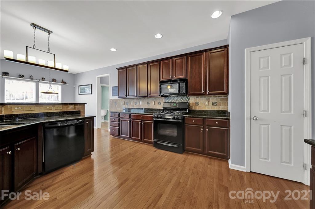 413 Chorus Road Fort Mill, SC 29715 - Photo 8 of 35 Gallery Image 8