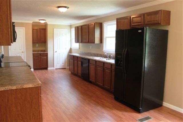 771 State Rd S-37-204, Unit STRAWBERRY FARM RD Seneca, SC 29678 - Photo 3 of 14 Gallery Image 3