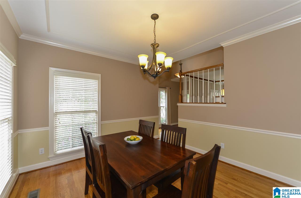 521 Meadow Ridge Circle Birmingham, AL 35242 - Photo 4 of 50