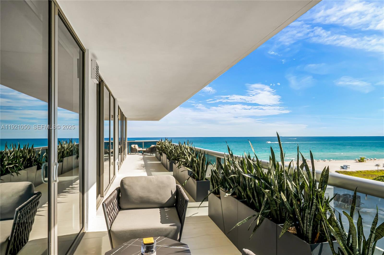 5875 Collins Avenue, Unit 902 Miami Beach, FL 33140 - Photo 18 of 34
