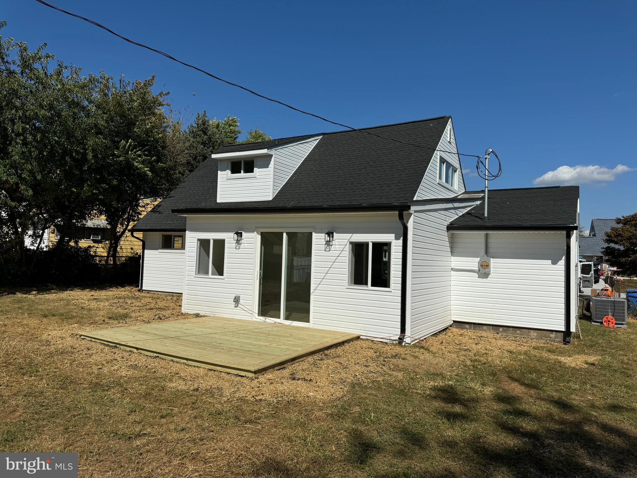 9 Middle Road Levittown, PA 19056 - Photo 15 of 29 Gallery Image 15