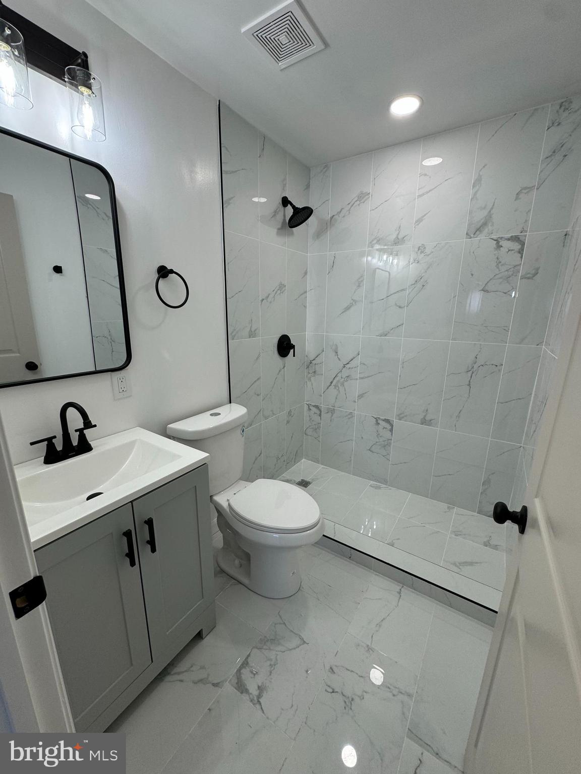 9 Middle Road Levittown, PA 19056 - Photo 23 of 29 Gallery Image 23