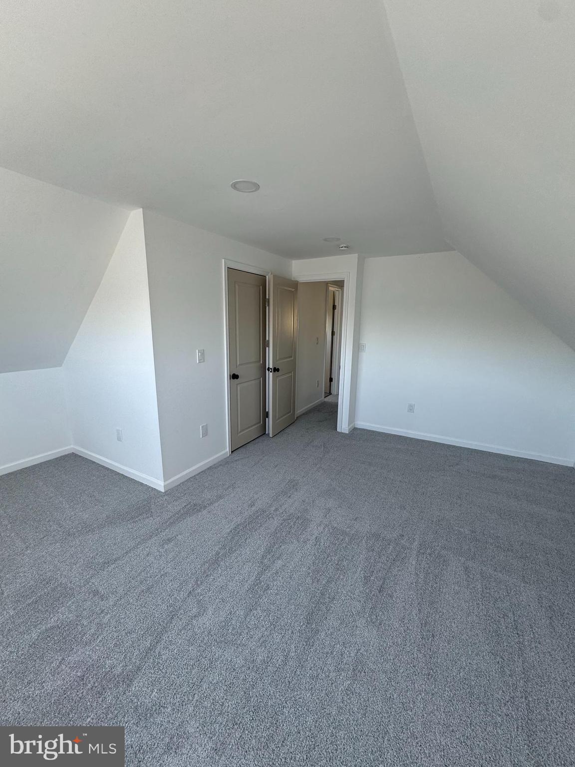 9 Middle Road Levittown, PA 19056 - Photo 26 of 29 Gallery Image 26