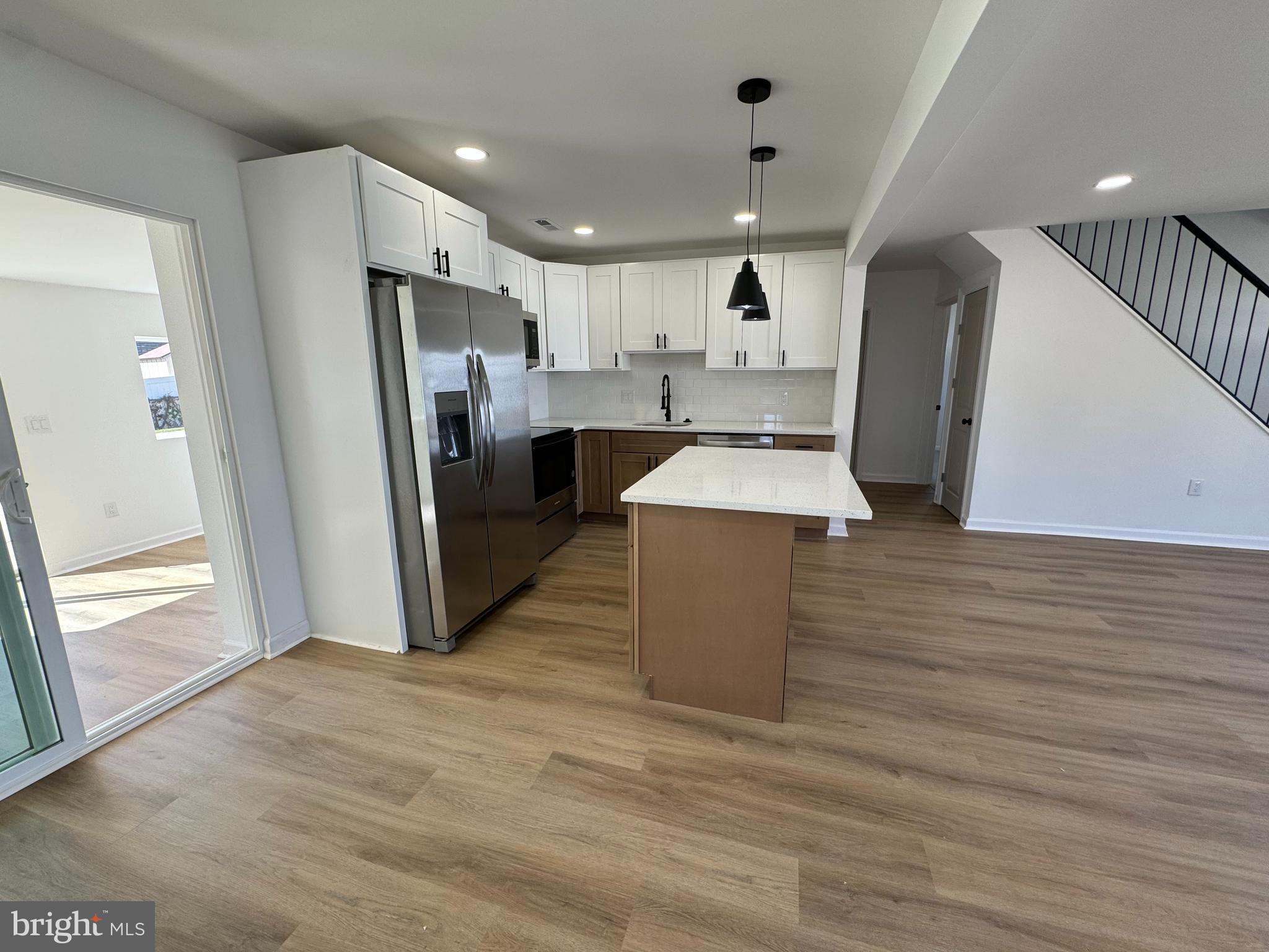 9 Middle Road Levittown, PA 19056 - Photo 3 of 29 Gallery Image 3