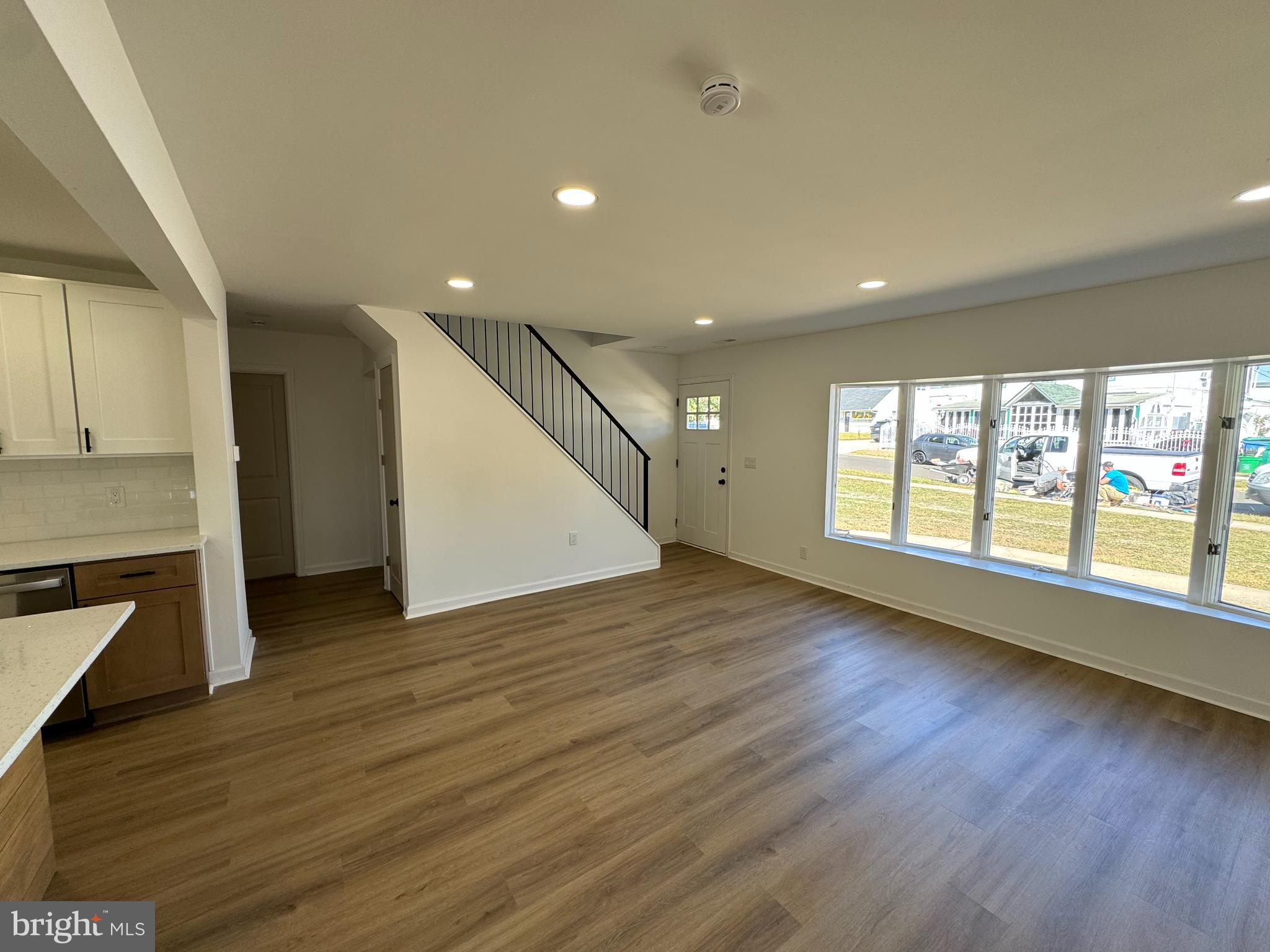 9 Middle Road Levittown, PA 19056 - Photo 9 of 29 Gallery Image 9