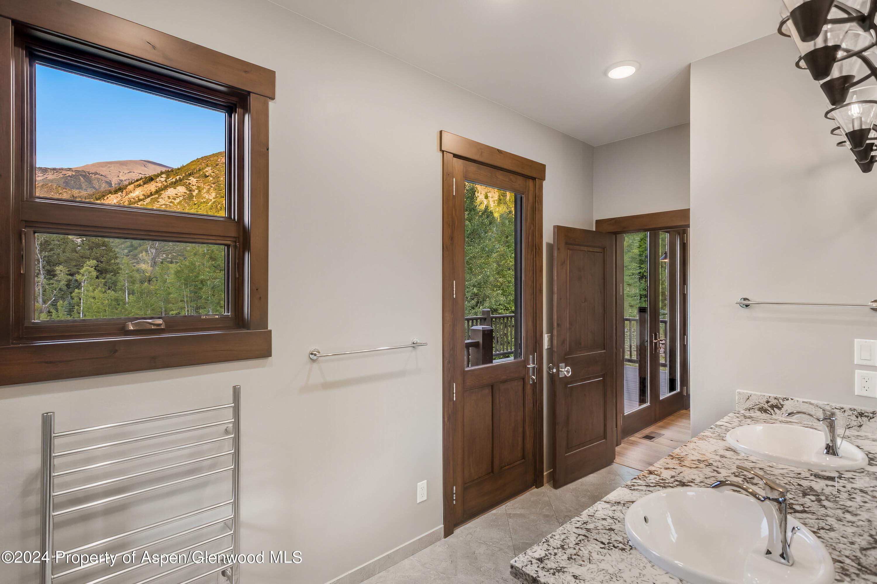 900 Dorais Way Redstone, CO 81623 - Photo 31 of 63 31-master bath-72_900
