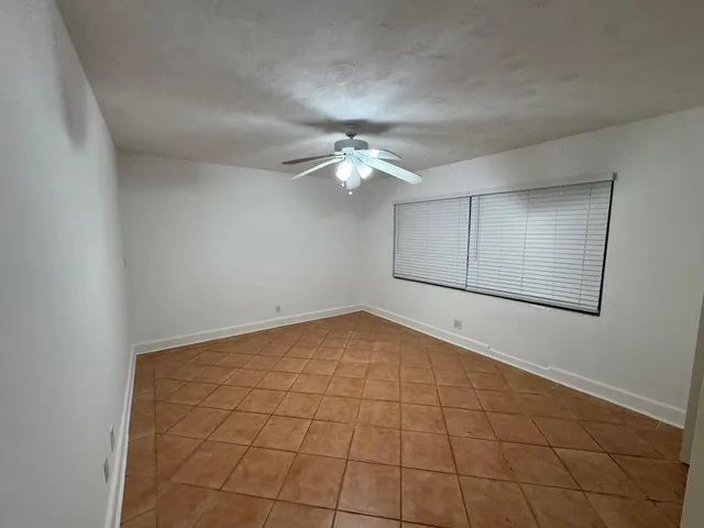 $2,300 | 4802 North Flagler Drive, Unit 1, West Palm Beach, FL 33407